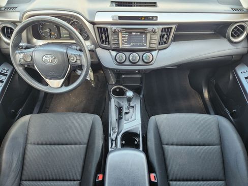 Used 2017 Toyota RAV4 LE FWD image 20