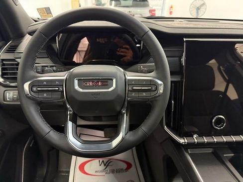 New 2026 GMC Acadia Elevation w/ Black Edition FWD image 19