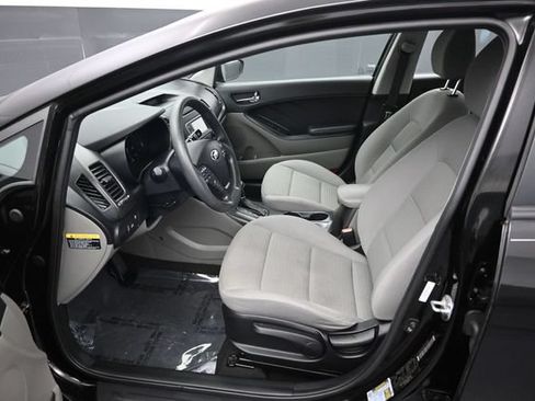 Used 2016 Kia Forte LX w/ LX Popular Package FWD image 9