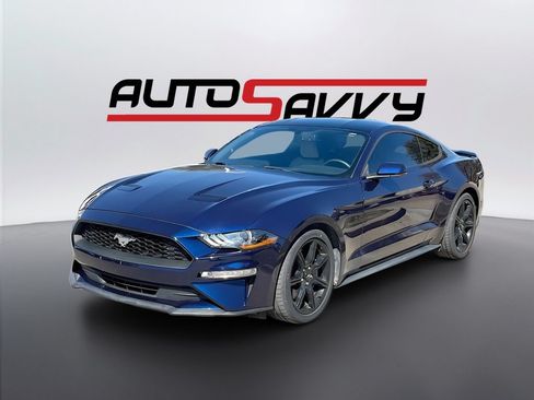 Used 2019 Ford Mustang GT Premium w/ Black Accent Package RWD image 3