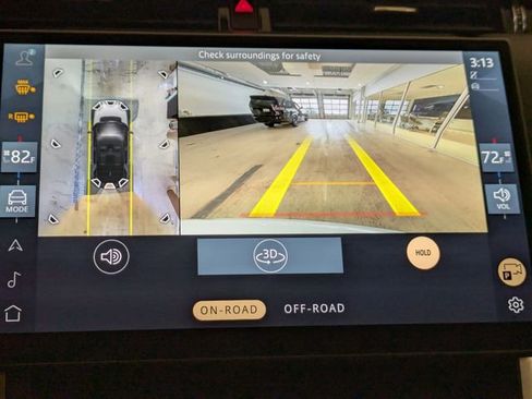 Used 2025 Land Rover Discovery Sport S image 10