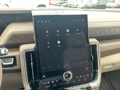 New 2026 GMC Yukon XL Denali w/ LPO, Floor Liner Package image 17