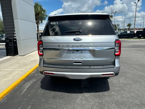 Used 2024 Ford Expedition Max Limited AWD/4WD image 4