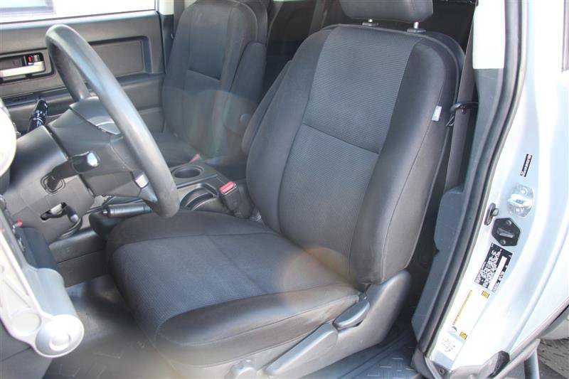 Used 2014 Toyota FJ Cruiser 4WD w/ Convenience Package image 9