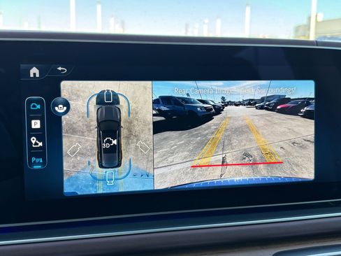 Used 2025 Mercedes-Benz Maybach GLS 600 4MATIC image 25