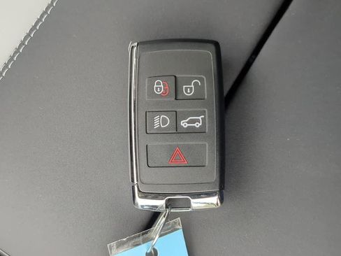 New 2026 Land Rover Range Rover Velar Belgravia AWD/4WD image 38