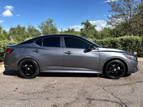 Used 2023 Nissan Sentra SR w/ Midnight Edition Package FWD image 3