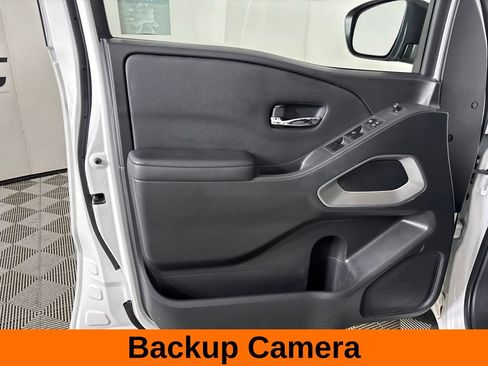 Used 2023 Nissan Frontier SV w/ Graphics Package AWD/4WD image 10