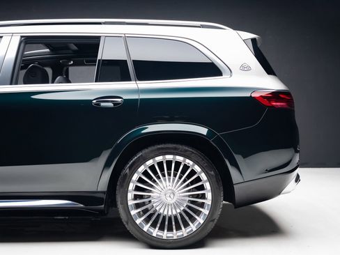 Used 2024 Mercedes-Benz Maybach GLS 600 Maybach GLS 600 image 20