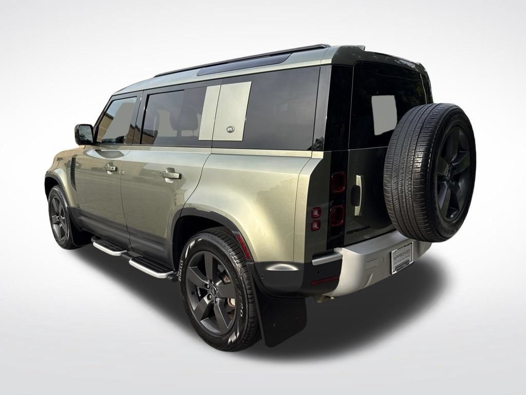 Certified 2023 Land Rover Defender 110 S AWD/4WD image 7
