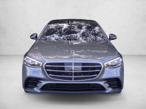 Used 2021 Mercedes-Benz S 580 4MATIC Sedan image 2