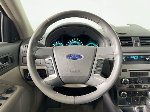 Used 2010 Ford Fusion SEL image 15