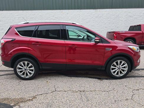 Used 2017 Ford Escape Titanium AWD/4WD image 2