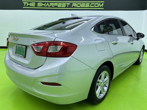 Used 2016 Chevrolet Cruze LT w/ Convenience Package FWD image 10