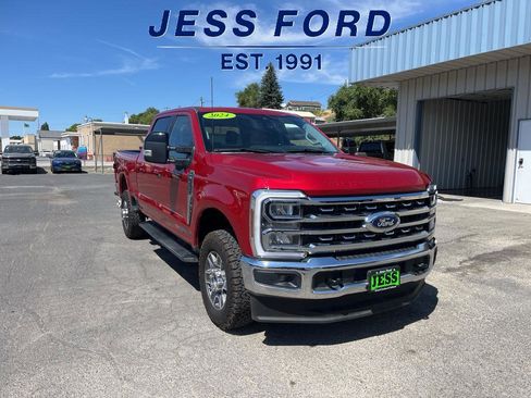 Used 2024 Ford F350 Lariat w/ Camper Package image 7