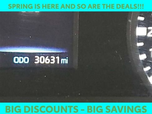 Used 2023 Toyota Tundra Limited image 8