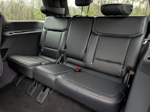 Certified 2025 Ford Expedition Platinum w/ Stealth Performance Package image 28