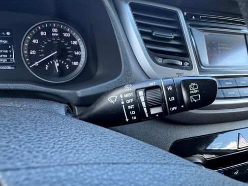 Used 2016 Hyundai Tucson SE w/ Option Group 02 image 18