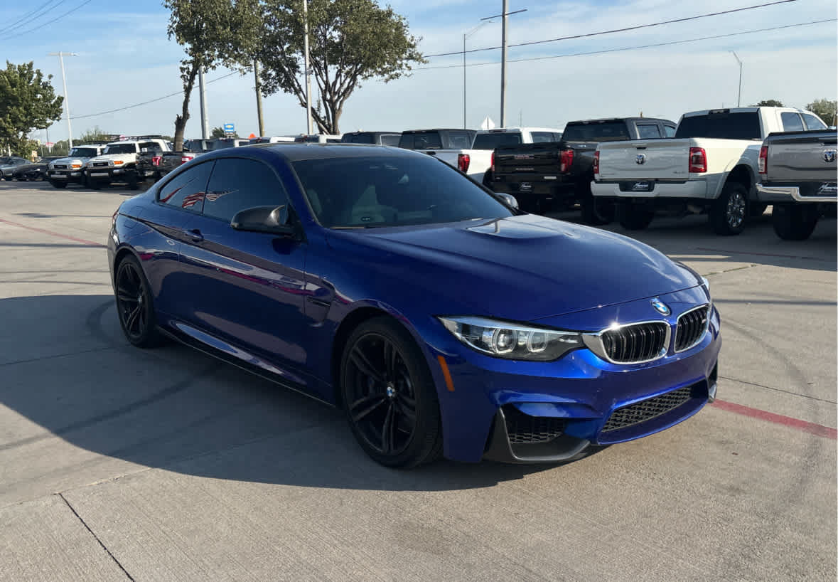 Used 2020 BMW M4 Coupe RWD image 2