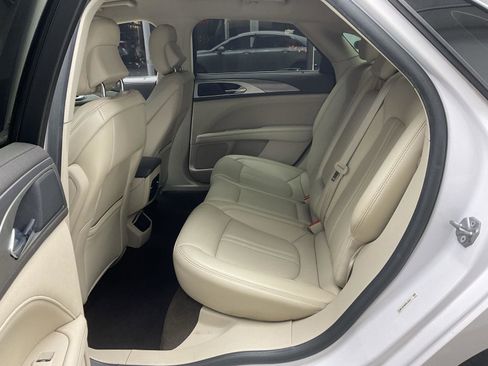 Used 2019 Lincoln MKZ Premiere image 11