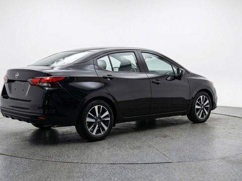 Used 2025 Nissan Versa SV FWD image 9