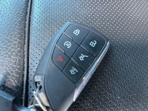 Used 2023 GMC Yukon Denali RWD image 27