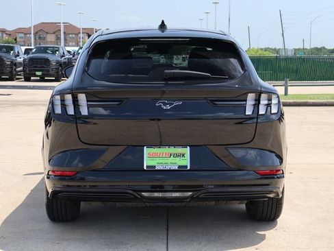 Used 2021 Ford Mustang Mach-E Premium AWD/4WD image 5
