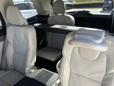New 2026 Volvo XC90 B6 Ultra w/ Lounge Package image 24
