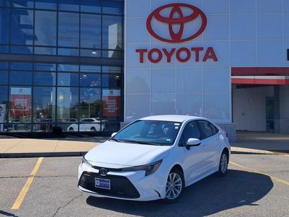 Used 2024 Toyota Corolla LE w/ LE Convenience Package