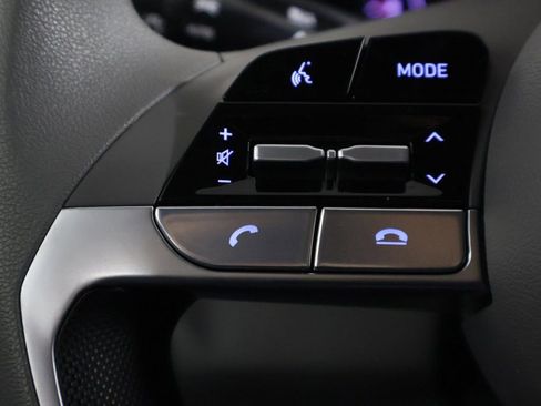 Used 2023 Hyundai Elantra SEL w/ Preferred Accessory Package image 35