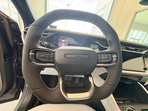 New 2026 Jeep Cherokee Limited AWD/4WD image 20