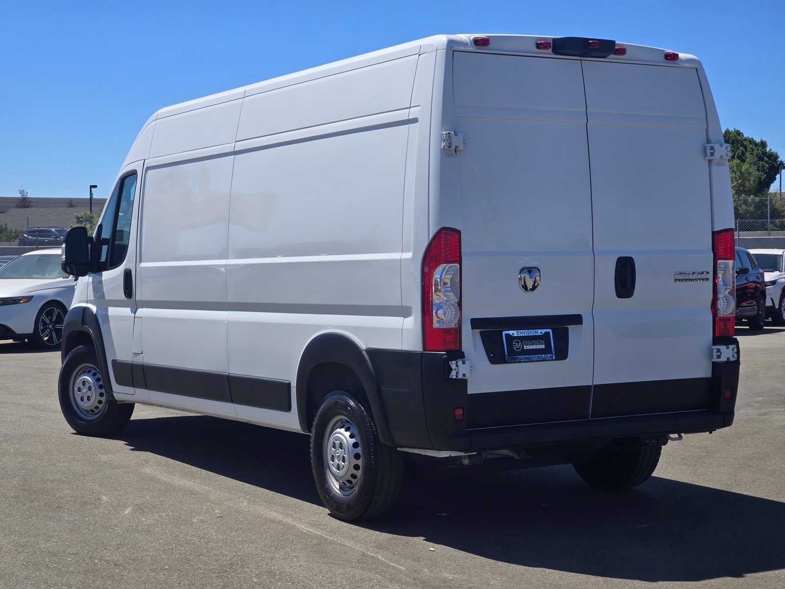 Used 2025 RAM ProMaster 2500 w/ Convenience Group FWD image 5