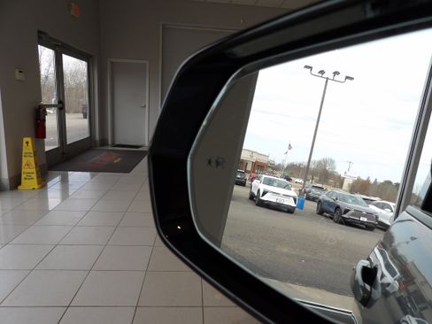 Used 2021 Chevrolet Equinox LT image 7