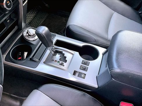 Certified 2023 Toyota 4Runner SR5 Premium w/ Moonroof Package AWD/4WD image 16