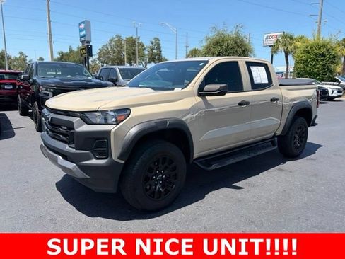 Used 2023 Chevrolet Colorado Trail Boss AWD/4WD image 3