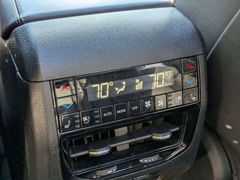 Used 2023 Jeep Grand Cherokee Summit AWD/4WD image 34