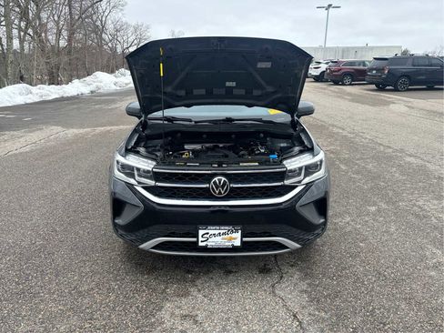 Used 2022 Volkswagen Taos SEL image 12