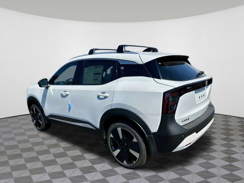 New 2026 Nissan Kicks SR image 9