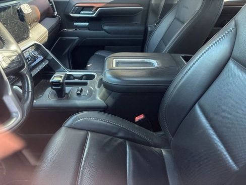 Used 2022 GMC Sierra 1500 Denali image 7