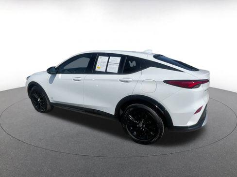 Used 2025 Buick Envista Sport Touring image 10