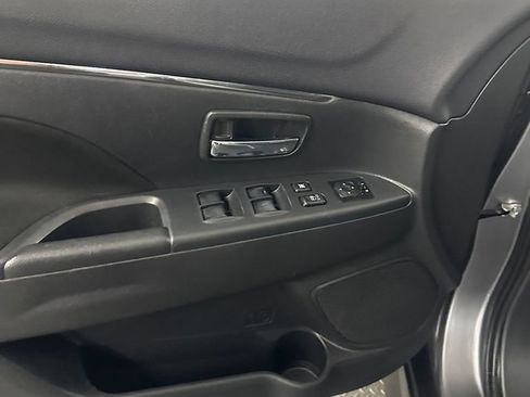 Used 2020 Mitsubishi Outlander Sport ES FWD image 9