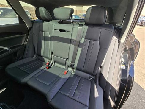 Certified 2025 Audi Q5 Premium Plus w/ Premium Plus AWD/4WD image 17