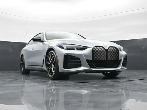 New 2026 BMW i4 eDrive40 w/ M Sport Package RWD image 27