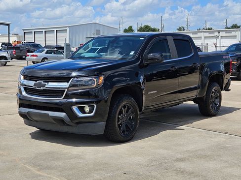 Used 2018 Chevrolet Colorado LT AWD/4WD image 8