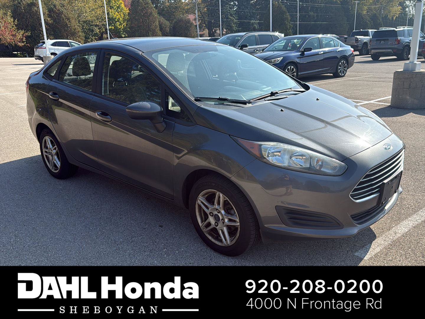 Used 2017 Ford Fiesta SE FWD image 1