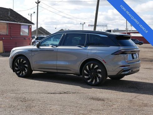 Used 2024 Lincoln Nautilus Black Label w/ Jet Appearance Package (87T) image 4