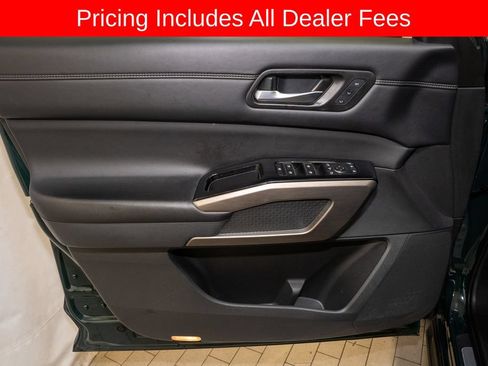 Used 2022 Nissan Pathfinder Platinum w/ Cargo Package AWD/4WD image 14