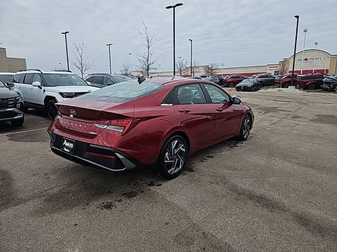 New 2026 Hyundai Elantra Limited FWD image 5