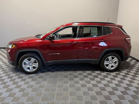 Used 2022 Jeep Compass Latitude AWD/4WD image 6