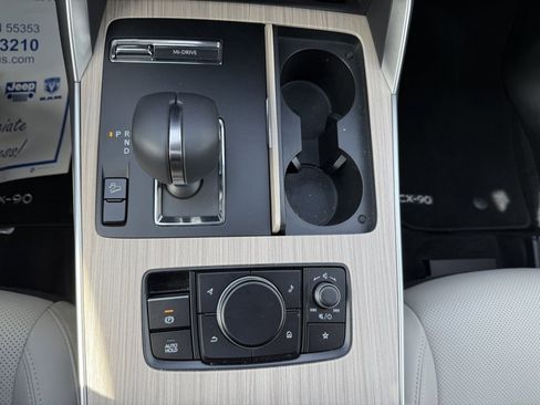 Used 2025 MAZDA CX-90 3.3 Turbo w/ Preferred Package image 29